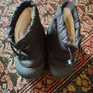 Bogs BMoc Black Winter Boot